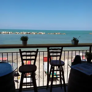 Acquamarina Marina di Montemarciano