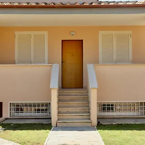 https://monnalisa-village.it-romehotels.com